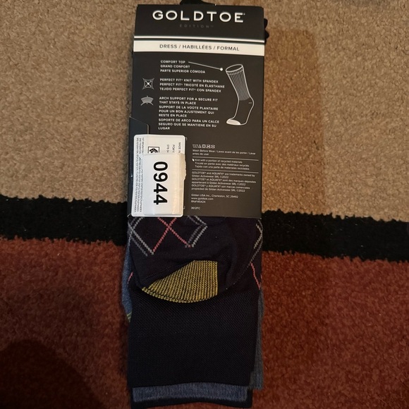 GOLDTOE Edition Mens Flamingos Crew Socks, 3-Pack - Picture 3 of 7